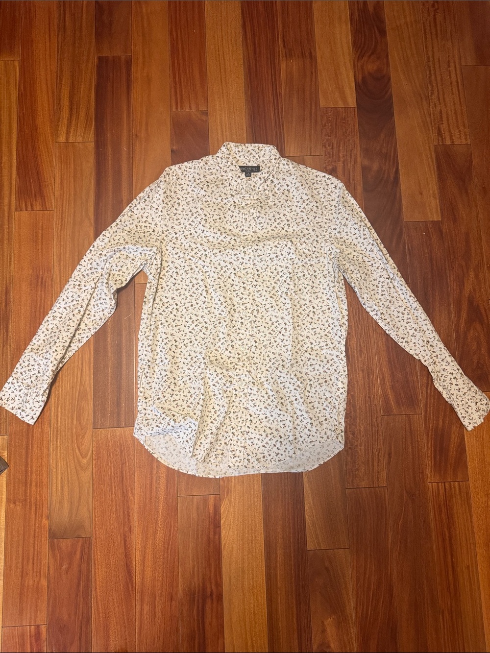 Light Floral Button-Up Shirt in Cream